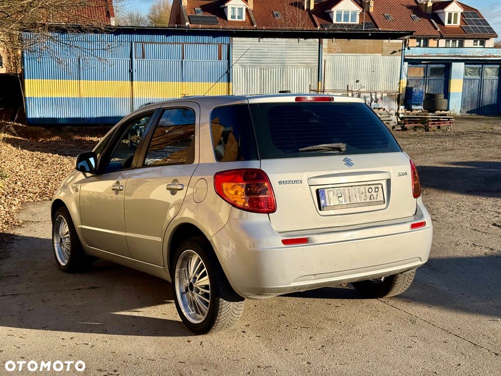 Suzuki SX4 1.9 DDiS DPF 4x2 Comfort - 9
