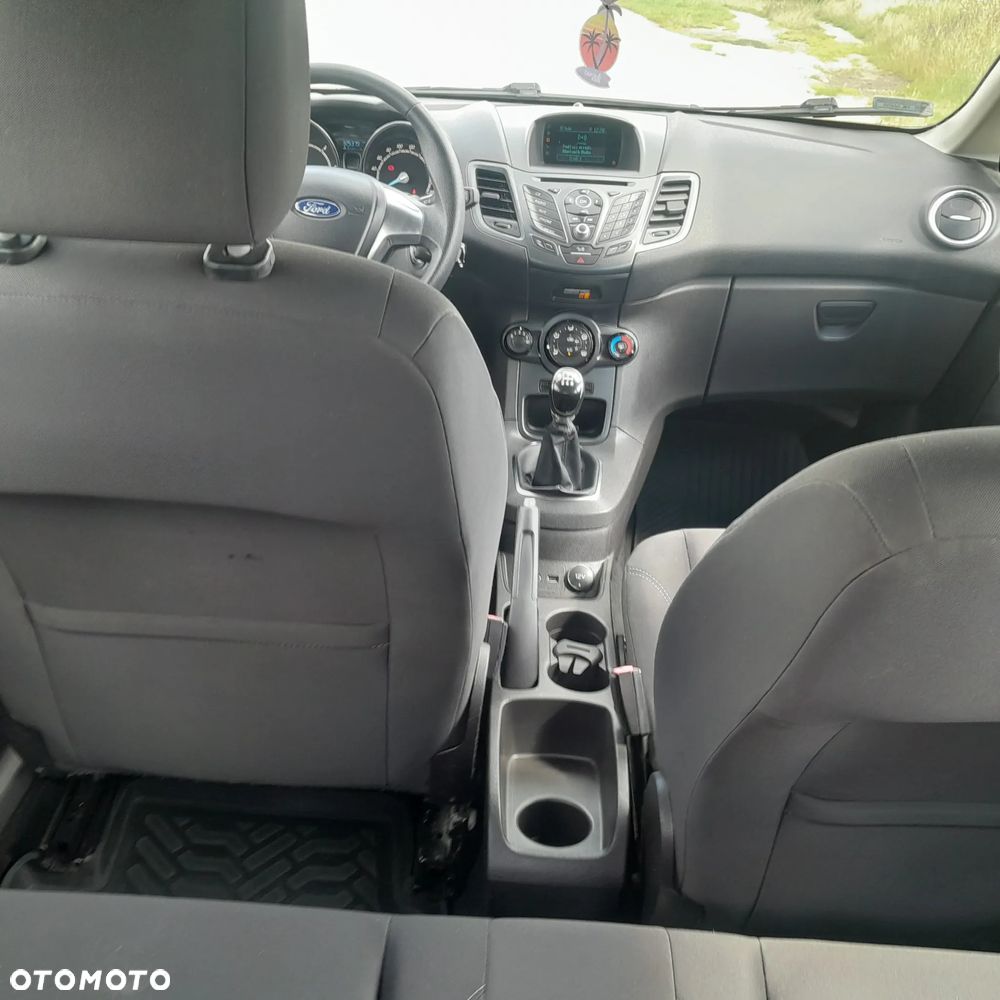 Ford Fiesta 1.5 TDCi Ambiente - 5