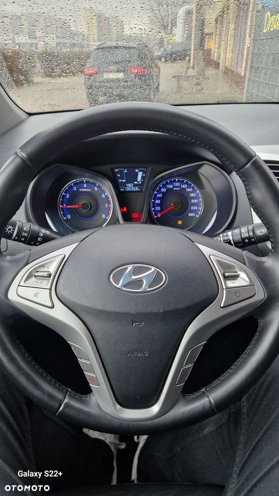 Hyundai ix20 1.6 blue Passion - 17