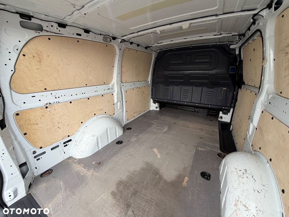 Mercedes-Benz Vito - 22