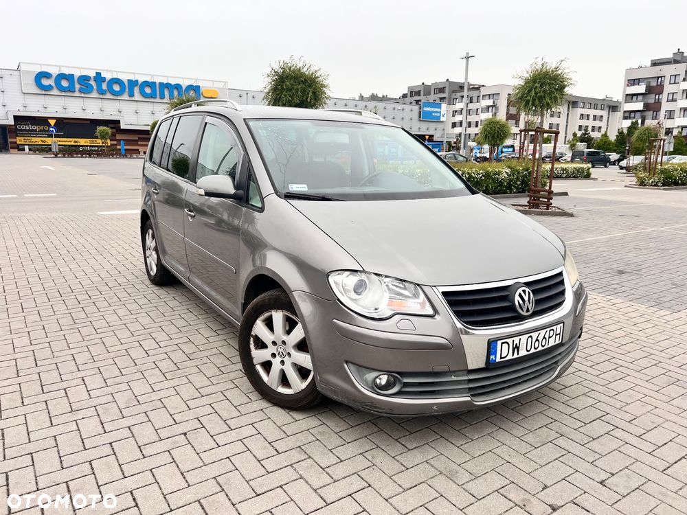 Volkswagen Touran 2.0 TDI DPF DSG Trendline - 1