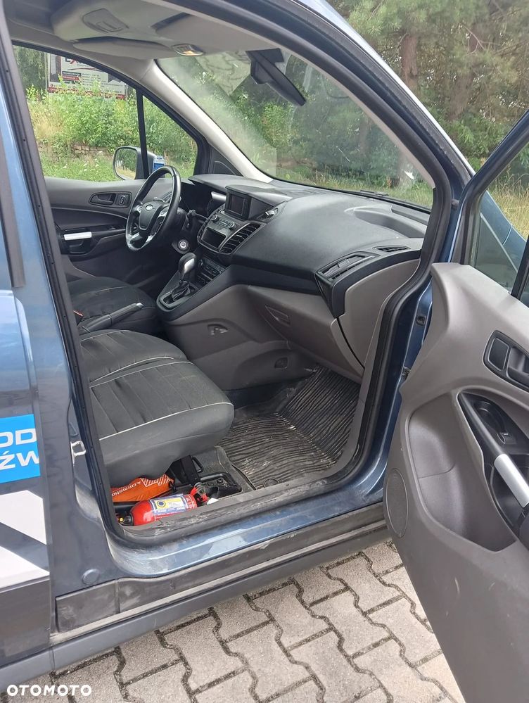 Ford Transit Connect - 13