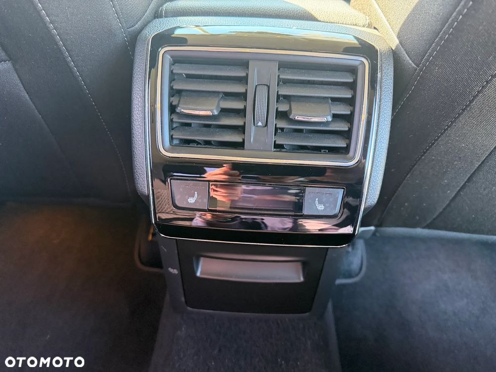 Skoda Superb 2.0 TDI 4x4 Ambition DSG - 24