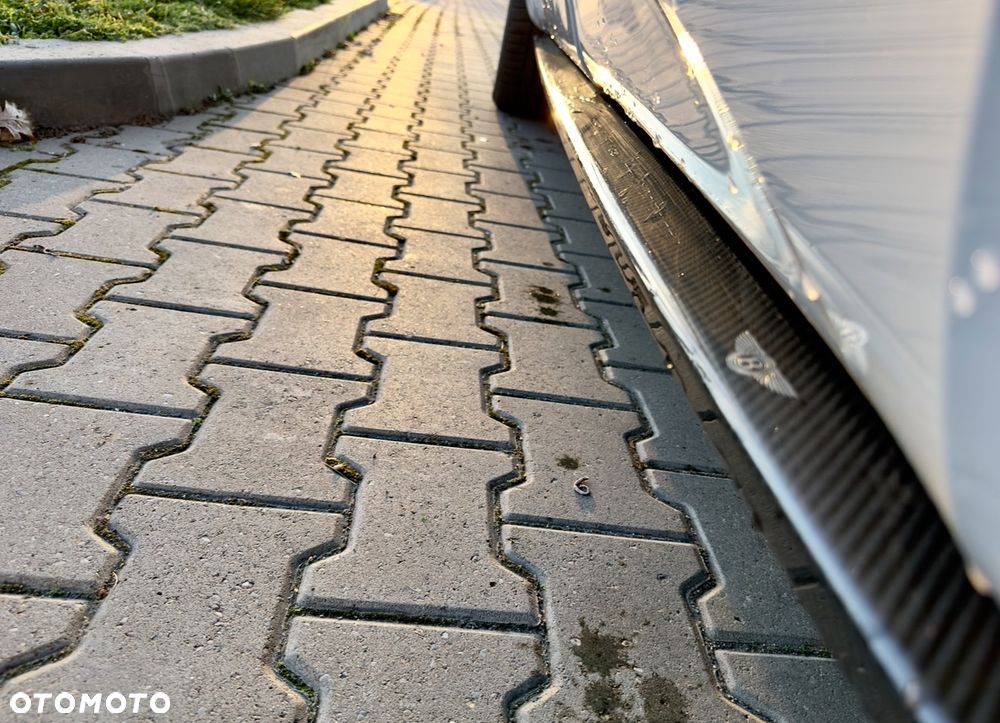 Bentley Bentayga - 12