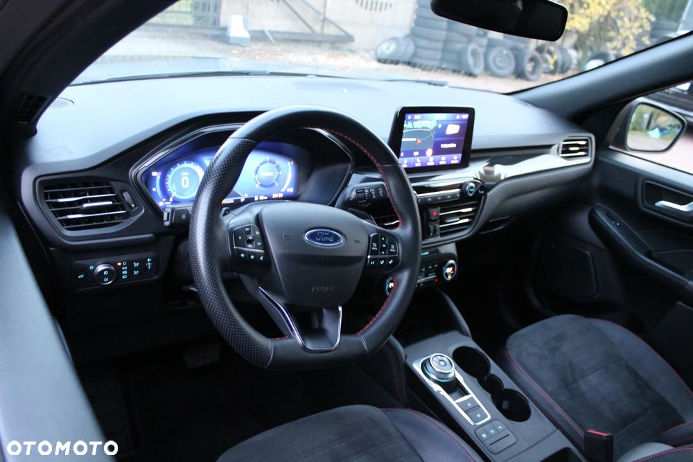 Ford Kuga - 17