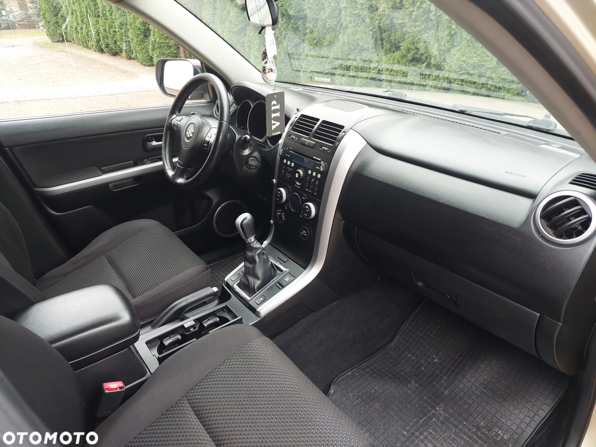 Suzuki Grand Vitara 2.4 Premium - 12