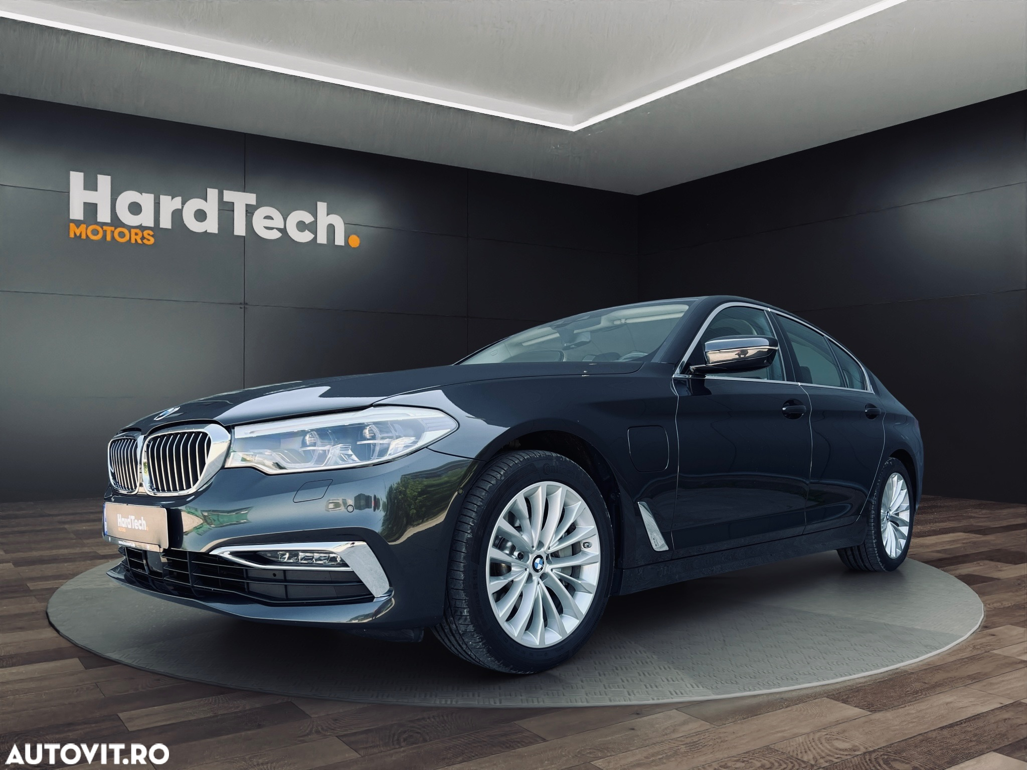 BMW Seria 5 530e iPerformance Aut. Luxury Line - 3