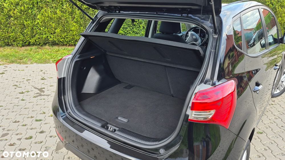 Hyundai ix20 1.4 Sonderkontingent - 22