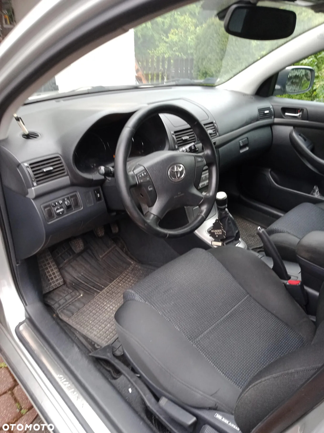 Toyota Avensis 2.0 D-4D - 7