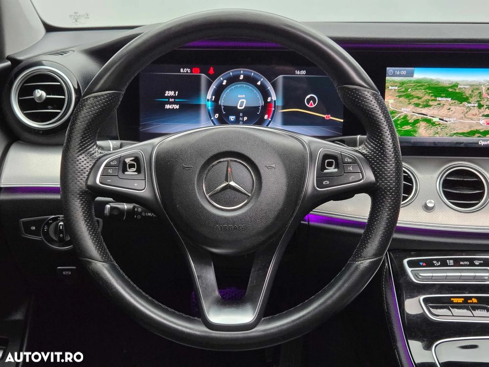 Mercedes-Benz E - 10