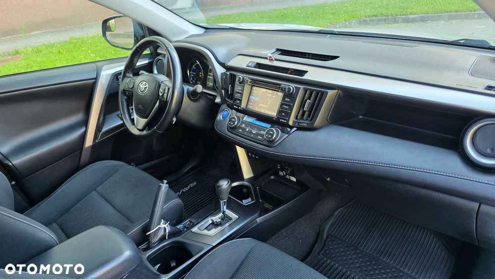 Toyota RAV4 - 22