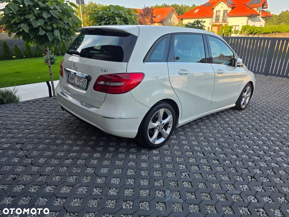 Mercedes-Benz Klasa B 180 CDI (BlueEFFICIENCY) - 5