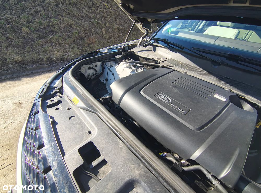 Land Rover Discovery V 2.0 Si4 HSE Luxury - 4