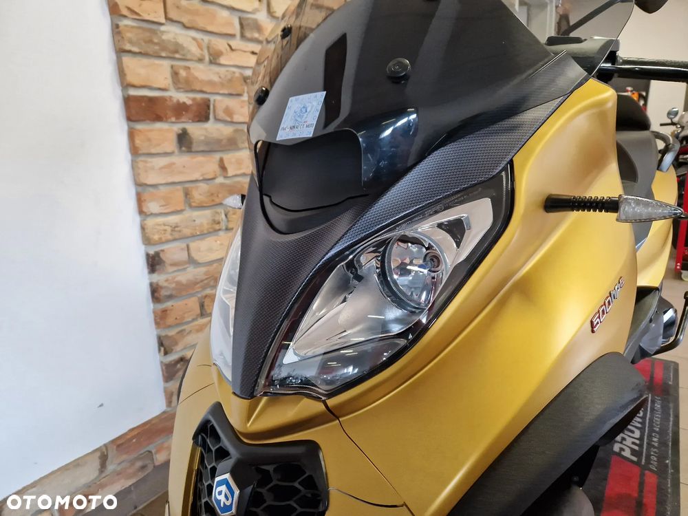 Piaggio MP-3 - 29