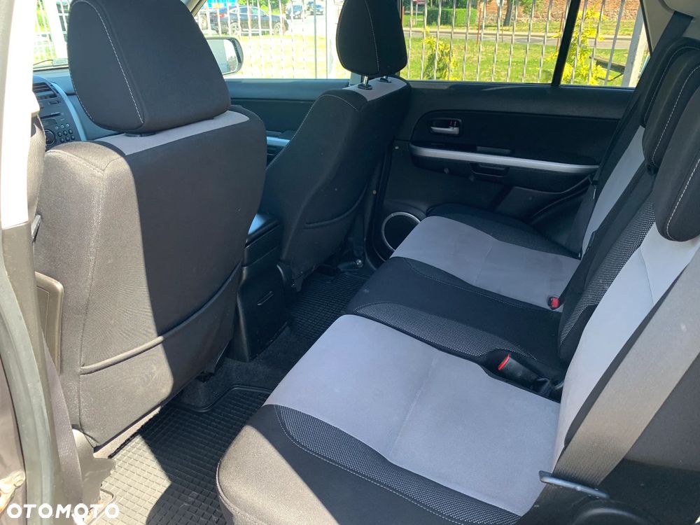 Suzuki Grand Vitara 2.4 Elegance EU5 - 6