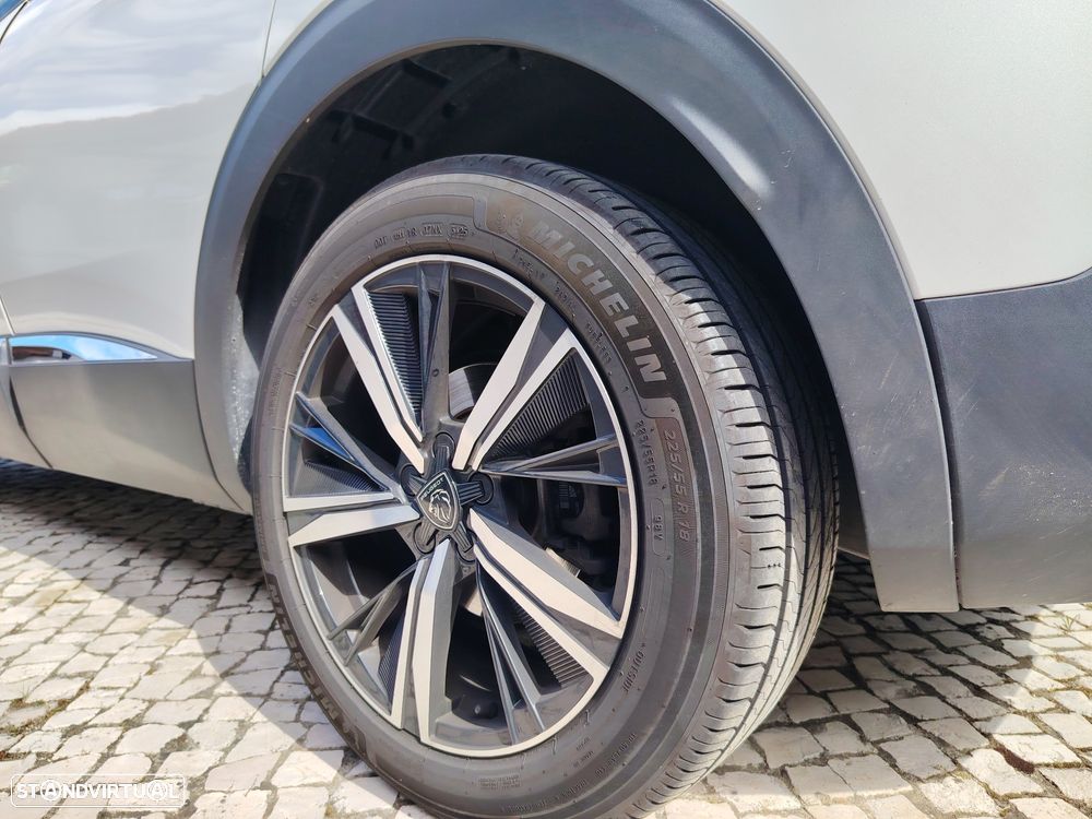 Peugeot 3008 1.5 BlueHDi Allure Pack EAT8 - 5