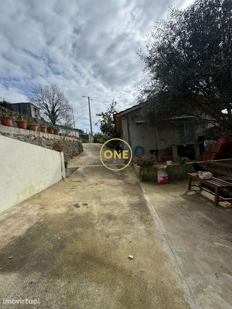 Moradia  T2 renovada - Grande imagem: 2/17