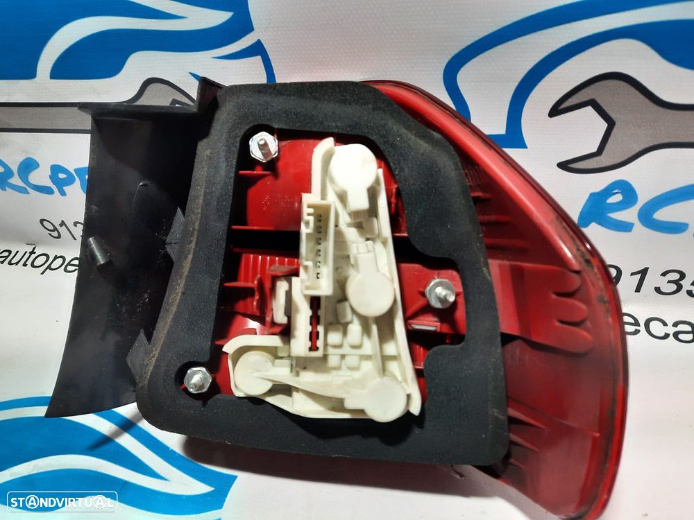 FAROLIM FAROLINS ESQUERDO DIREITO BMW SERIE 3 E90 SEDAN CARRO 6937457 6937458 - 7