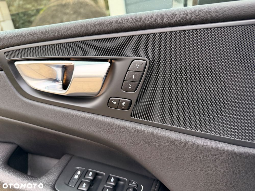 Volvo XC 60 B4 D Geartronic Inscription - 34