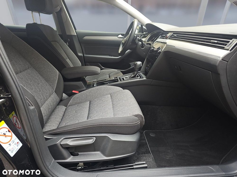 Volkswagen Passat Variant 1.5 TSI EVO Business DSG - 11