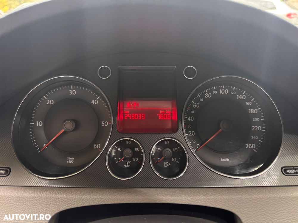 Volkswagen Passat 2.0 TDI Comfortline - 4