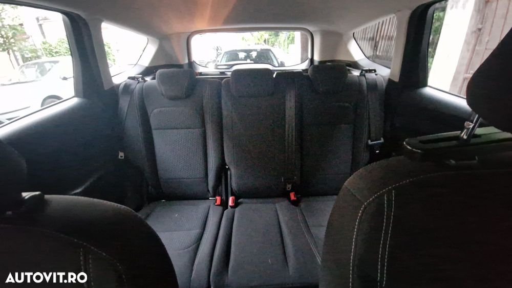 Ford Kuga - 14