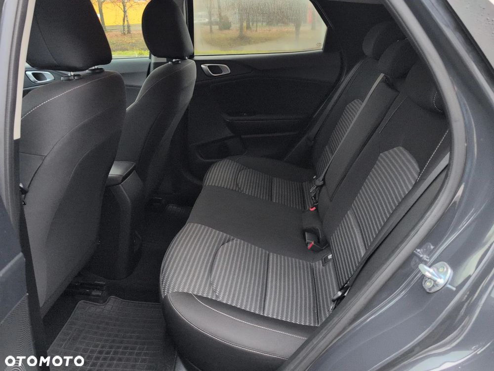 Kia XCeed 1.5 T-GDI M - 20