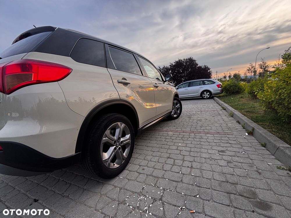 Suzuki Vitara 1.6 Comfort 2WD - 18