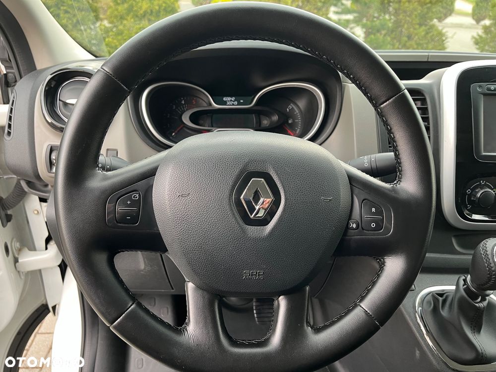 Renault Trafic - 15