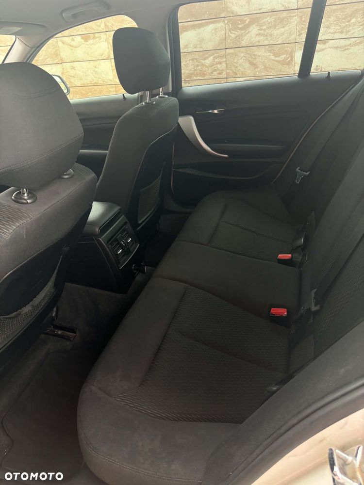 BMW Seria 1 116d - 10