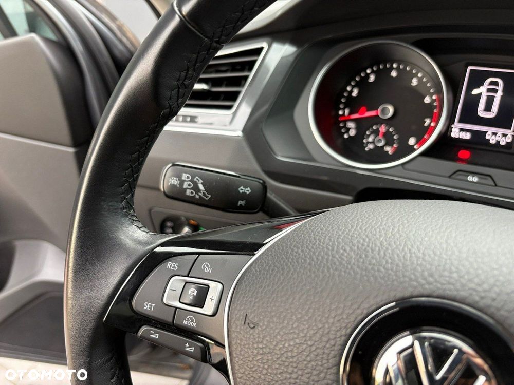 Volkswagen Tiguan Allspace - 15