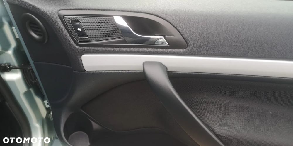 Skoda Octavia 1.6 Elegance - 26