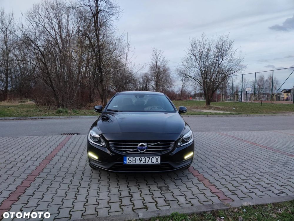 Volvo S60 D3 Drive-E Momentum - 12