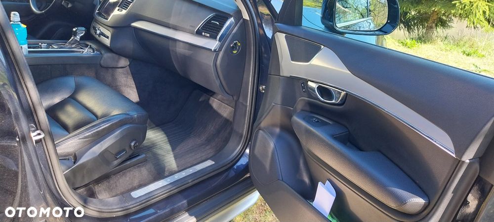Volvo XC 90 D5 AWD Momentum - 14