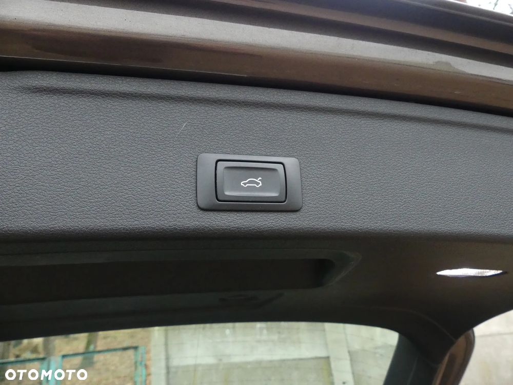 Audi A4 Avant 2.0 TDI - 19