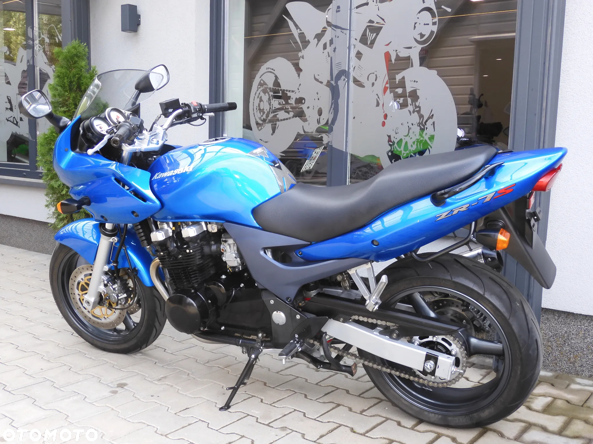 Kawasaki ZR - 35