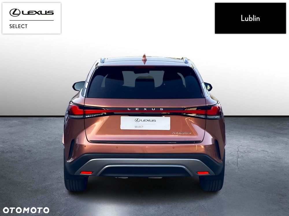 Lexus RX 450h+ Omotenashi - 4