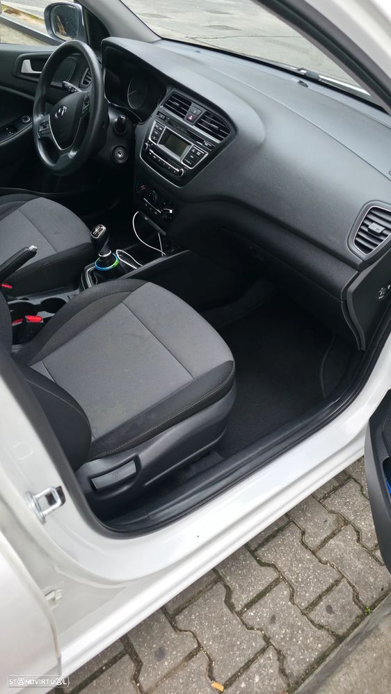 Hyundai i20 1.1 CRDi Access - 7