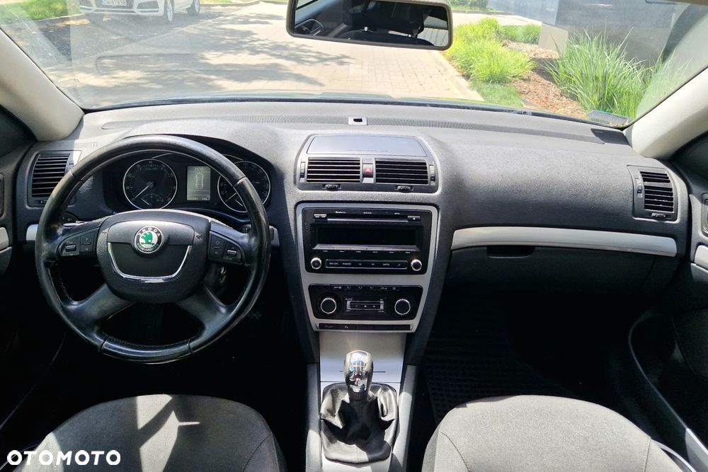 Skoda Octavia 1.8 TSI Ambiente - 9
