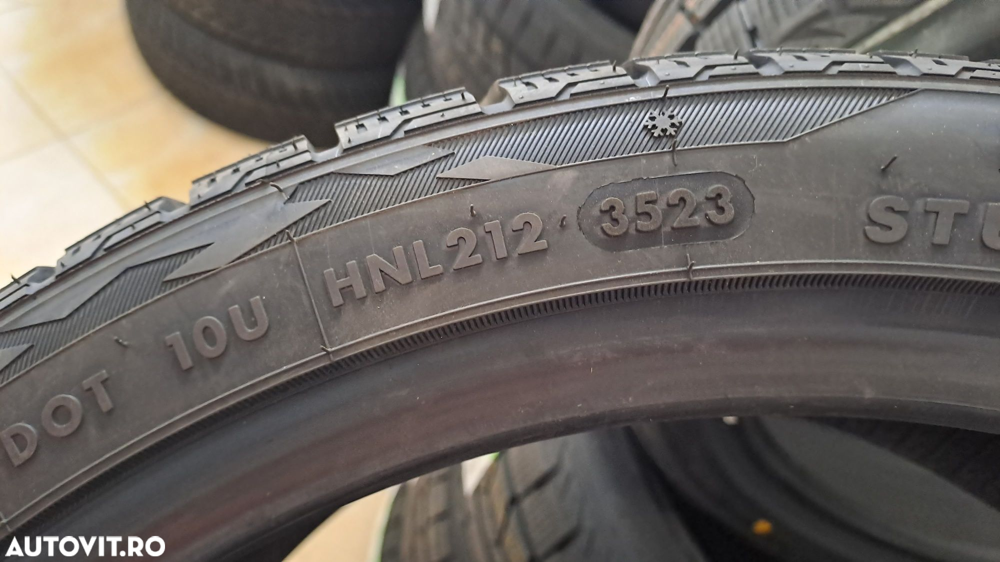 Anvelope noi iarna 225 40 r18 - 3