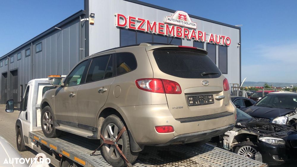 Dezmembram Hyundai Santa Fe 2.2 D an fabr 2008 - 2