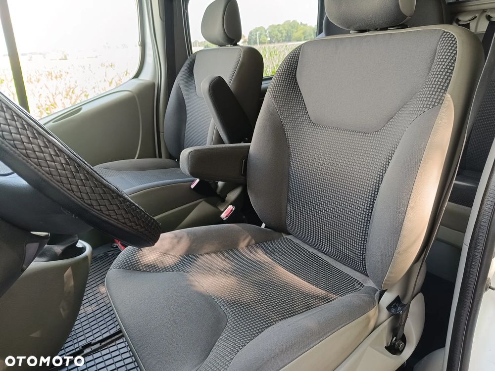 Opel Vivaro L2H1 2.9t - 13