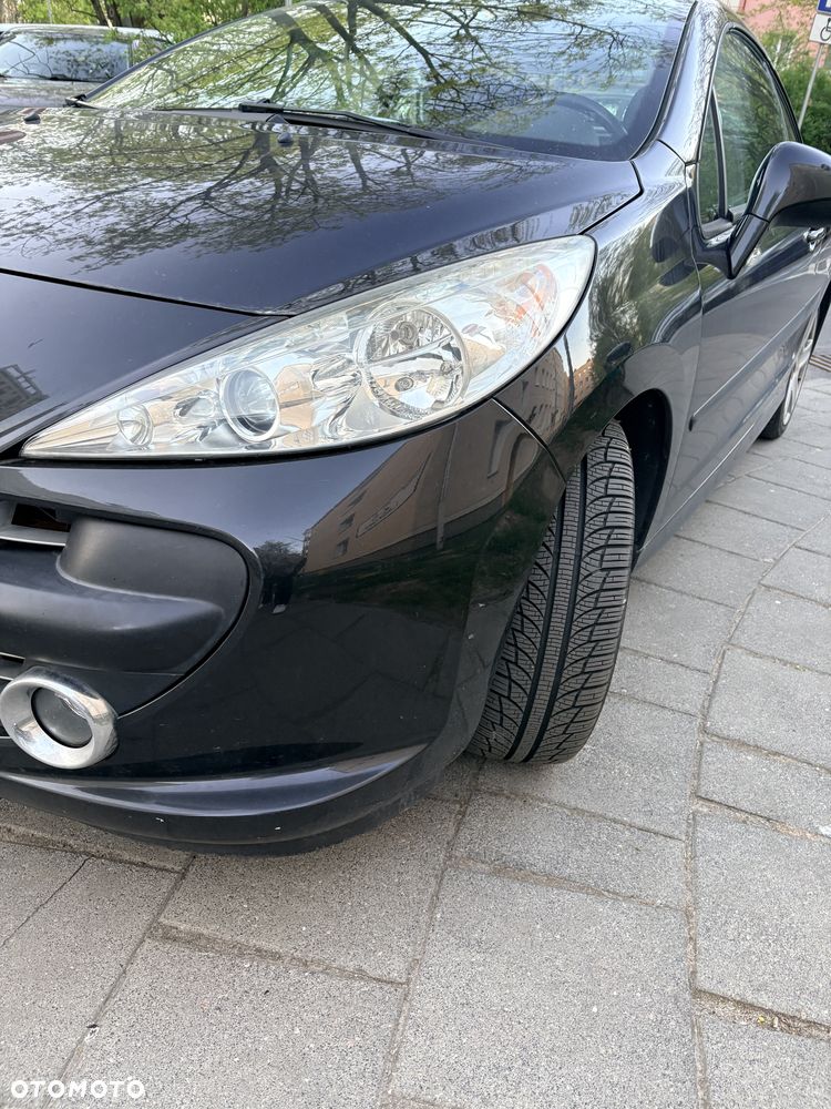 Peugeot 207 CC - 4