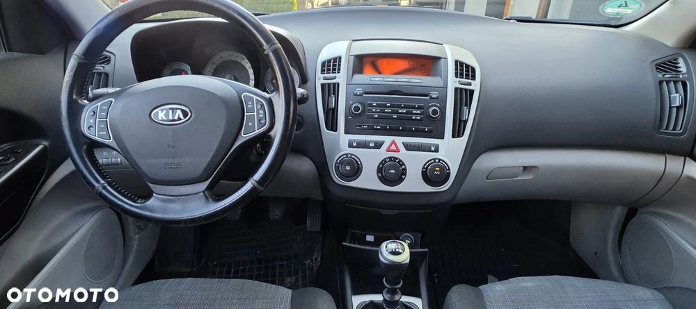 Kia Ceed 2.0 CRDi Spirit - 10