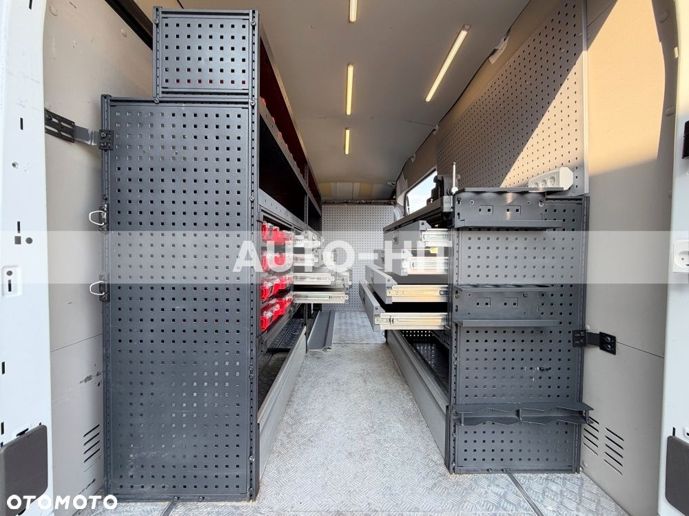 Ford Transit - 17