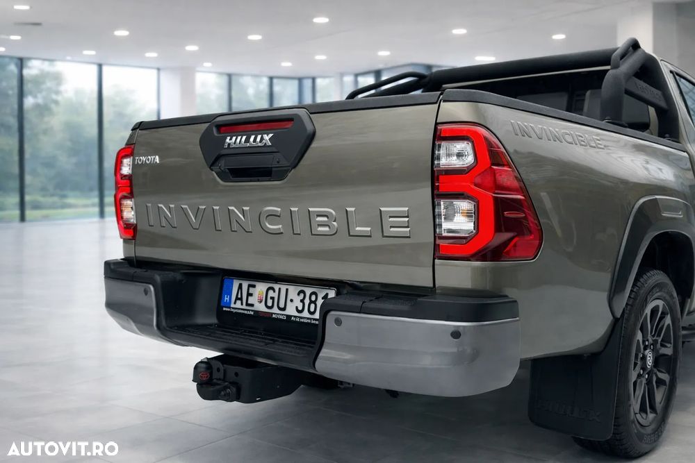 Toyota Hilux 2.8D 204CP 4x4 Double Cab AT Invincible Color Edition - 10