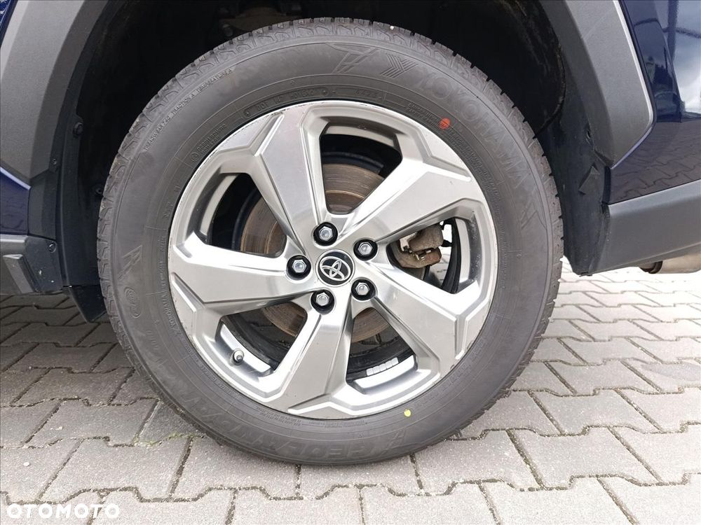 Toyota RAV4 - 18