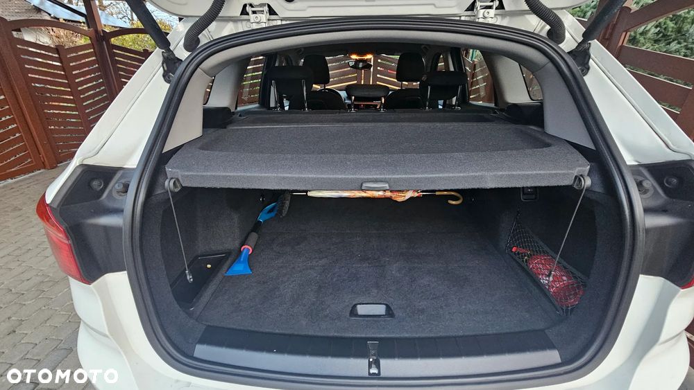 BMW X1 sDrive18i - 9