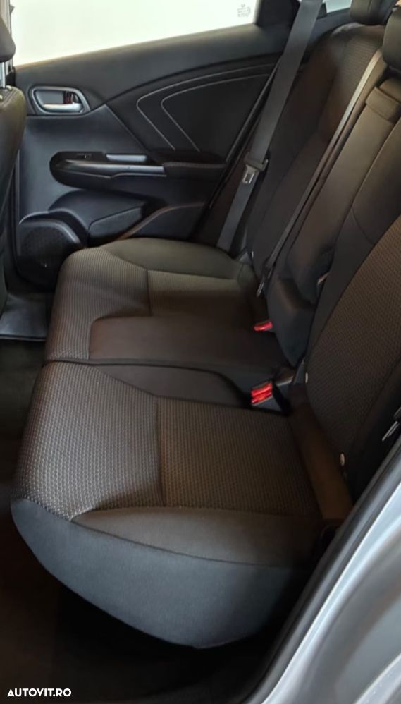 Honda Civic 1.8 i-VTEC MT Executive (Navi) - 9