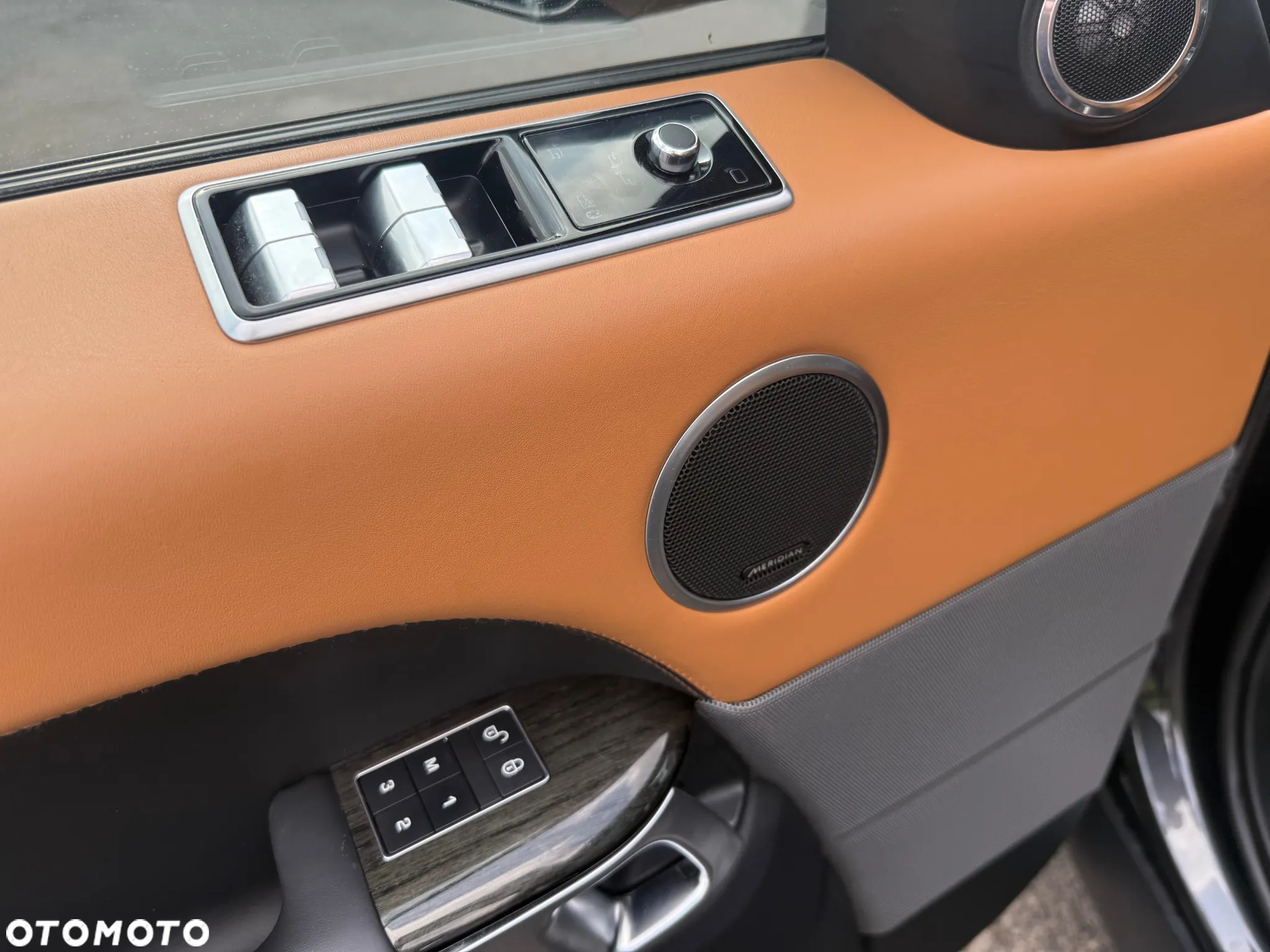 Land Rover Range Rover Sport S 3.0 SD V6 HSE Dynamic - 12